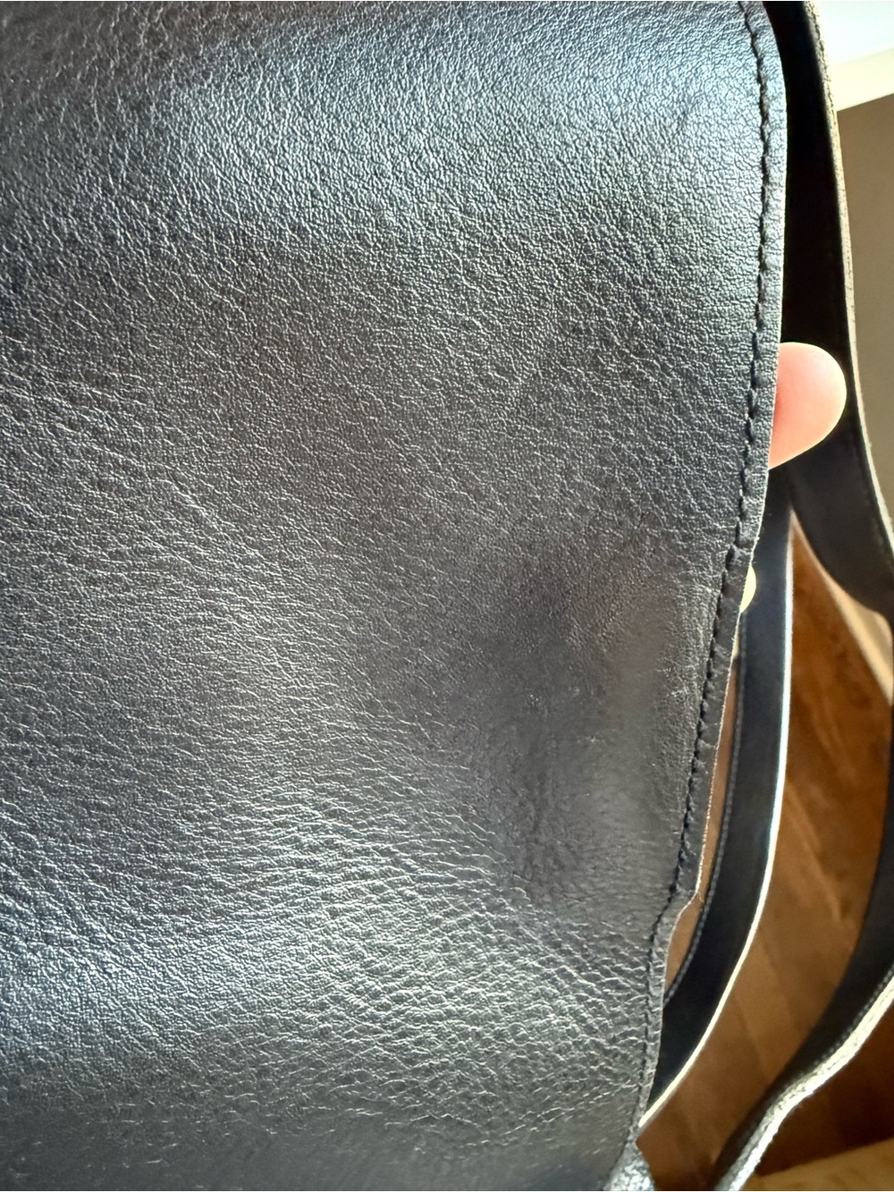 Madewell Sleek Black Leather Shoulder Bag - Picture 8 of 8